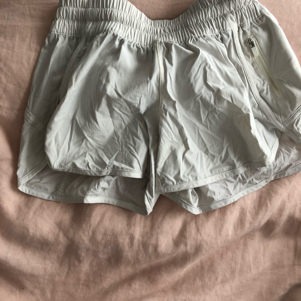 Lululemon tracker shorts size 6